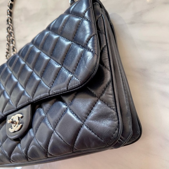 Chanel navy blue Flap Bag Quilted Lambskin - Picture 8 of 15